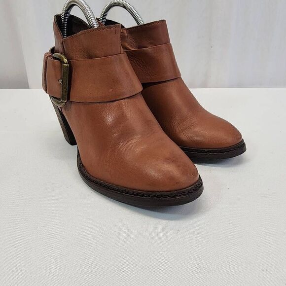 Steven By Steve Madden Women Sz 6.5 Brown Leather Buckle Ankle Fashion Boot Boot - Picture 1 of 11